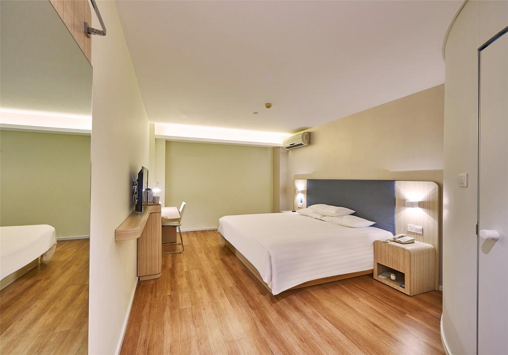 Hanting Hotel Shanghai Tangqiao Subway Station Exteriör bild